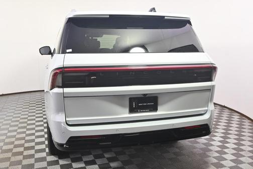 2025 Lincoln Navigator Black Label