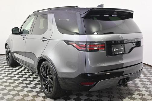 2022 Land Rover Discovery P300 S R-Dynamic