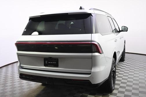 2026 Lincoln Navigator Reserve