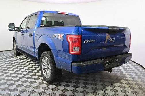 Lightning Blue 2017 Ford F-150 XL