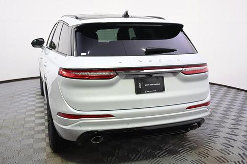 CRYSTAL WHITE MET CC 2026 Lincoln Corsair Premiere