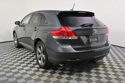 Magnetic Gray Metallic 2010 Toyota Venza Base