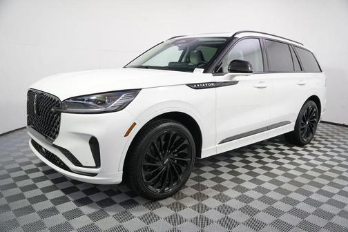 Pristine White Metallic Tri-Coat 2026 Lincoln Aviator Reserve AWD