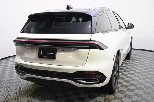 2024 Lincoln Nautilus Reserve