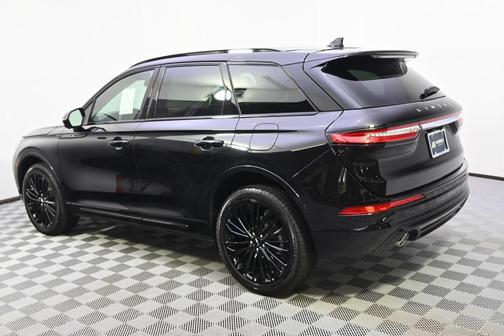 2025 Lincoln Corsair Premiere