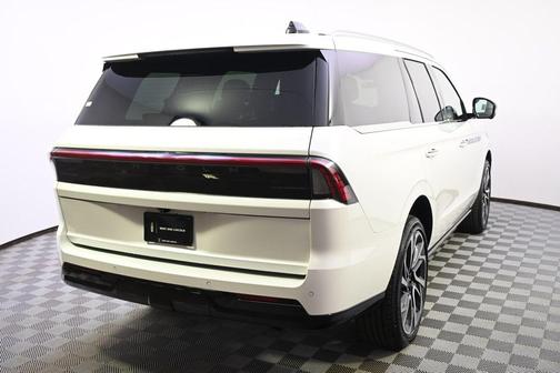 White 2026 Lincoln Navigator Black Label