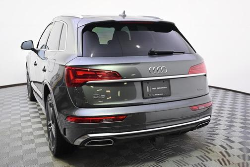 2022 Audi Q5 55 S line Prestige