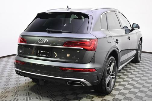 2022 Audi Q5 55 S line Prestige