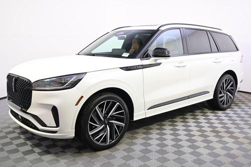 Pristine White Metallic Tri-Coat 2026 Lincoln Aviator Black Label AWD