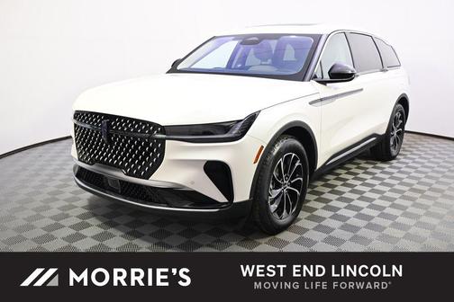 White Platinum Metallic Tri-Coat 2026 Lincoln Nautilus Premiere