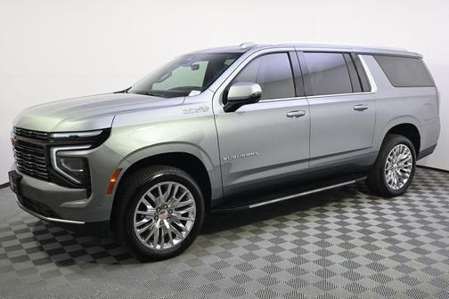 Sterling Gray Metallic 2025 Chevrolet Suburban 4WD High Country