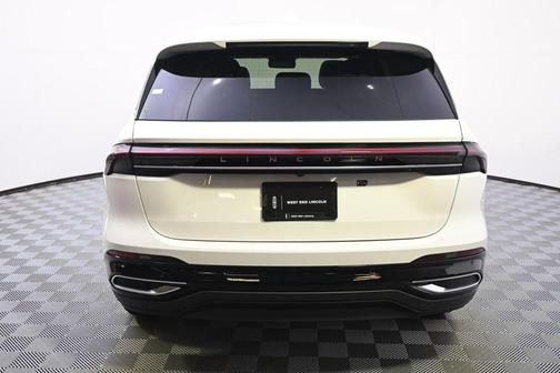 WHITE PLATINUM MET 3C 2026 Lincoln Nautilus Premiere