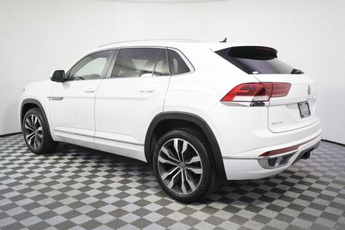 Pure White 2020 Volkswagen Atlas Cross Sport 3.6L V6 SEL 4MOTION