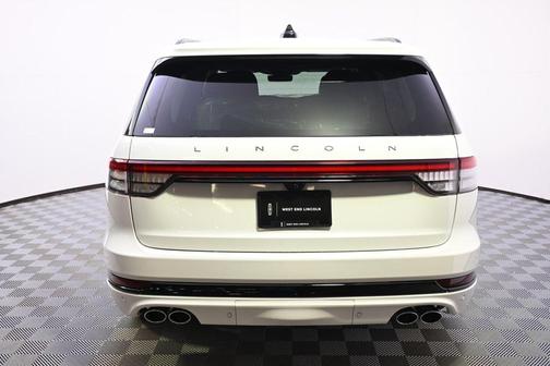 Pristine White Metallic Tri-Coat 2026 Lincoln Aviator Reserve AWD
