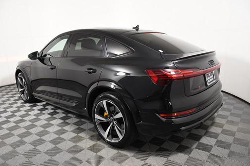 2022 Audi e-tron S Premium Plus