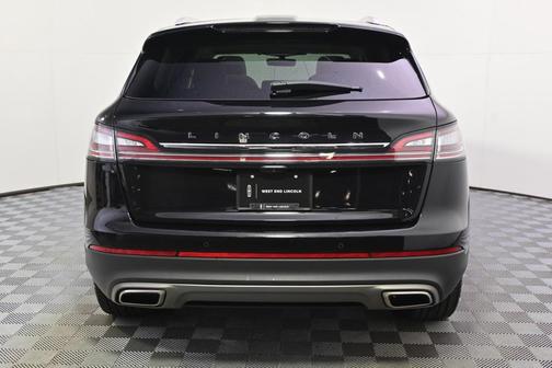 2022 Lincoln Nautilus Black Label