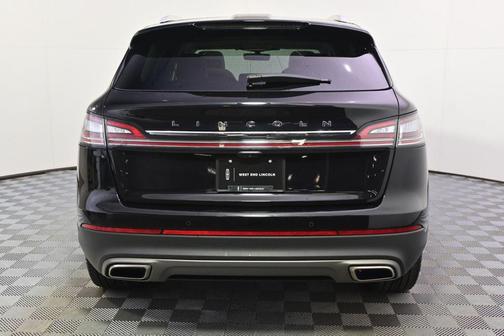 2022 Lincoln Nautilus Black Label