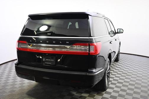 2019 Lincoln Navigator Select