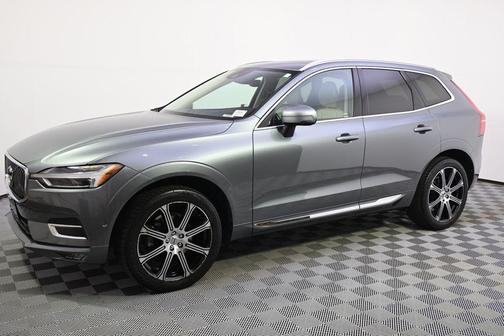 Gray Metallic 2018 Volvo XC60 T5 Inscription