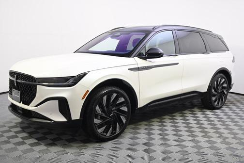 2025 Lincoln Nautilus Reserve