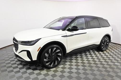 2025 Lincoln Nautilus Reserve