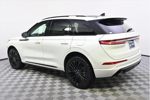 2025 Lincoln Corsair Premiere