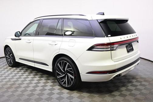 PRISTINE WHITE MET 3C 2026 Lincoln Aviator Black Label AWD