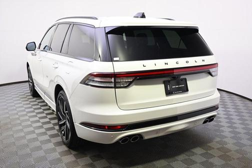 PRISTINE WHITE MET 3C 2026 Lincoln Aviator Black Label AWD