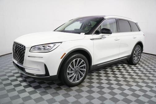 Pristine White Metallic Tri-Coat 2024 Lincoln Corsair Reserve