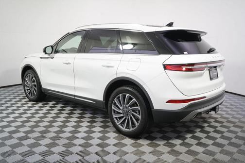 Pristine White Metallic Tri-Coat 2024 Lincoln Corsair Reserve