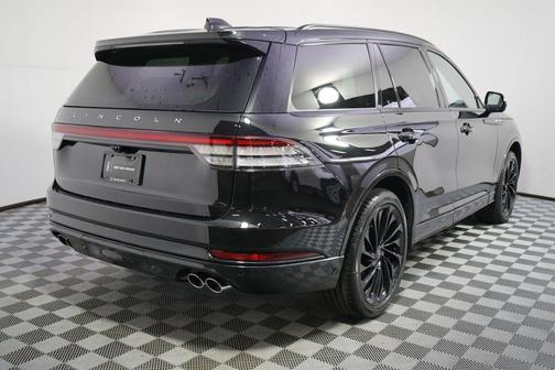 Infinite Black Metallic Clearcoat 2026 Lincoln Aviator Reserve AWD