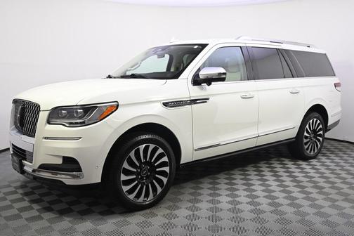 2022 Lincoln Navigator Black Label