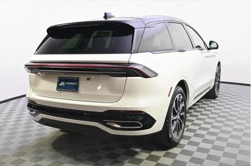 2025 Lincoln Nautilus Reserve