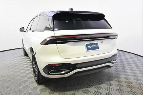 2025 Lincoln Nautilus Reserve