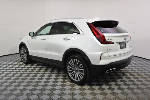 Crystal White Tricoat 2024 Cadillac XT4 Premium Luxury