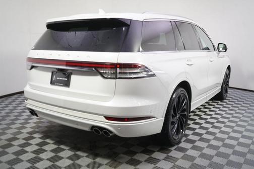 Pristine White 2021 Lincoln Aviator Reserve AWD