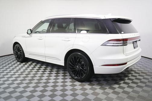 Pristine White 2021 Lincoln Aviator Reserve AWD
