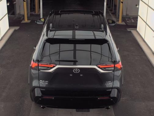 Magnetic Gray Metallic/Midnight Black Metallic 2025 Toyota RAV4 Plug-In Hybrid XSE (Natl)