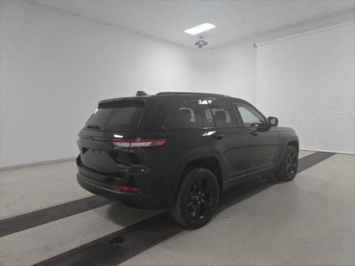 2023 Jeep Grand Cherokee Limited X