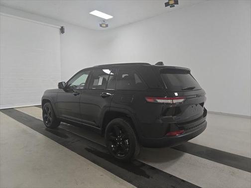 2023 Jeep Grand Cherokee Limited X