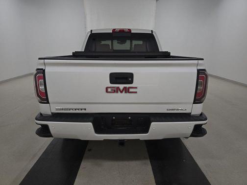 White Frost Tricoat 2016 GMC Sierra 1500 4WD Crew Cab 143.5" Denali
