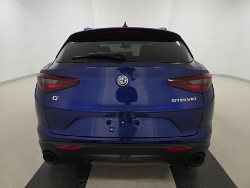 2022 Alfa Romeo Stelvio Sprint