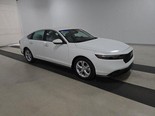 2025 Honda Accord LX 1.5T