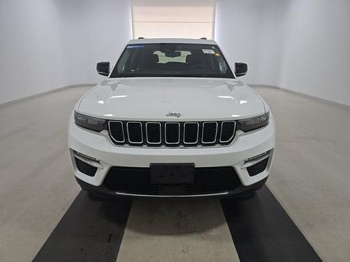 Bright White Clearcoat 2022 Jeep Grand Cherokee 4xe 4x4
