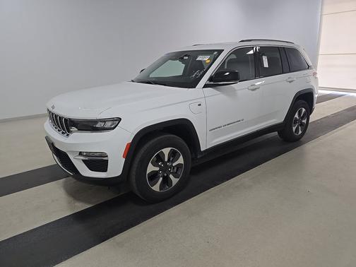 Bright White Clearcoat 2022 Jeep Grand Cherokee 4xe 4x4