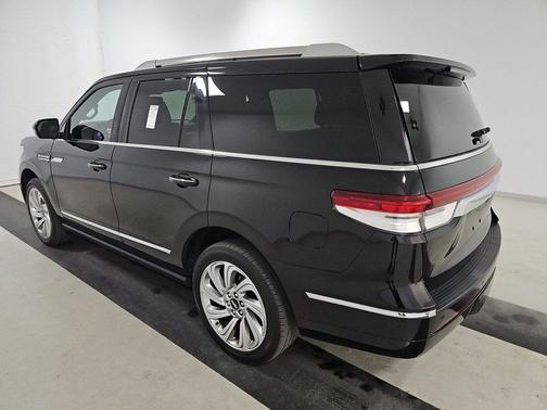 2024 Lincoln Navigator Premiere