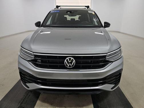 Pyrite Silver Metallic 2023 Volkswagen Tiguan 2.0T SE R-Line Black FWD