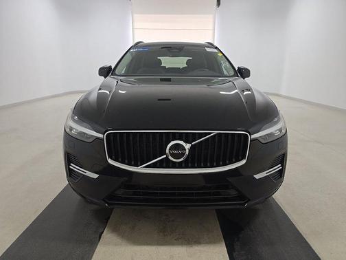 2023 Volvo XC60 B5 FWD Core