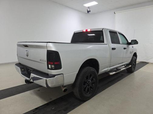2018 RAM 2500 Tradesman Crew Cab 4x4 6'4' Box