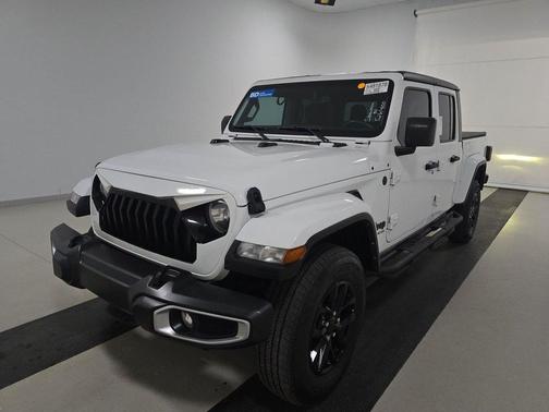 2022 Jeep Gladiator Sport S